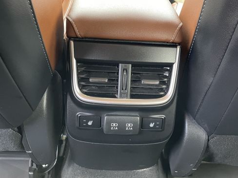 Used 2020 Subaru Outback Touring XT AWD/4WD image 15