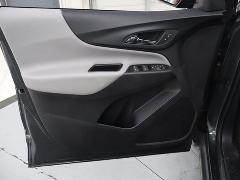 Used 2020 Chevrolet Equinox LS image 14
