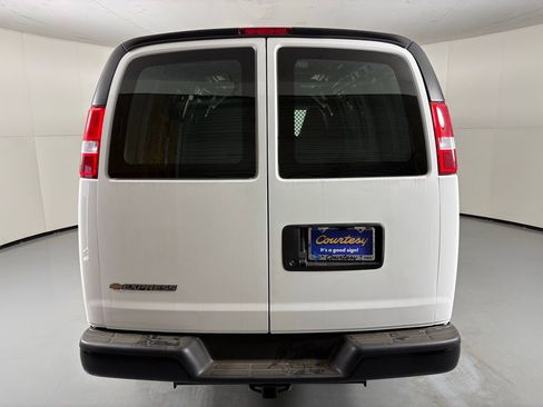 New 2026 Chevrolet Express 2500 w/ Driver Convenience Package RWD image 8