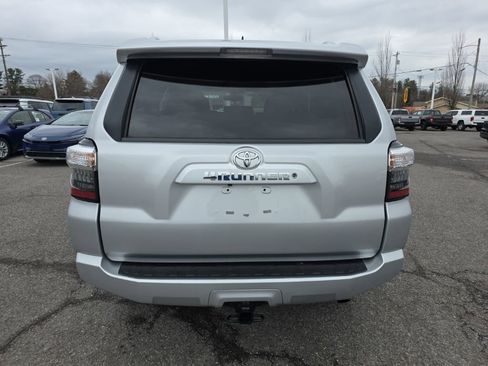 Used 2015 Toyota 4Runner SR5 Premium image 5