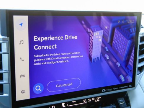 Used 2024 Toyota Sequoia Capstone image 3