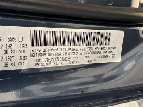 Used 2020 Jeep Cherokee Latitude Plus w/ Cold Weather Group image 28