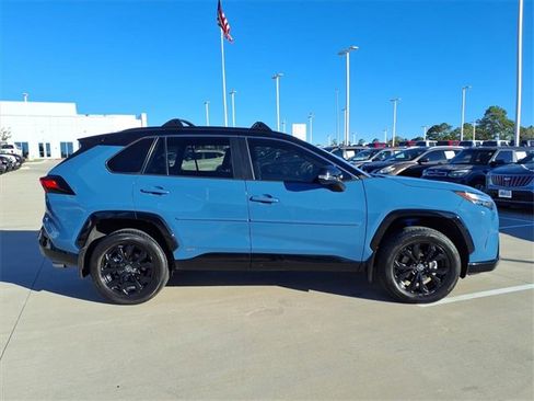 Used 2022 Toyota RAV4 XSE image 11