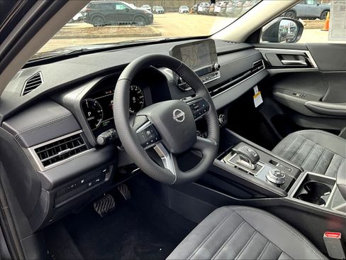 New 2026 Nissan Rogue SL image 9