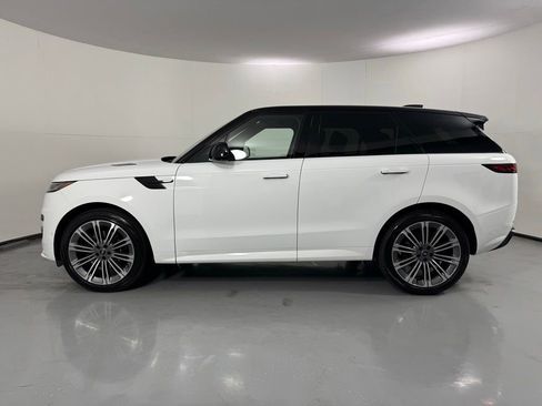 Used 2024 Land Rover Range Rover Sport Dynamic SE AWD/4WD image 9