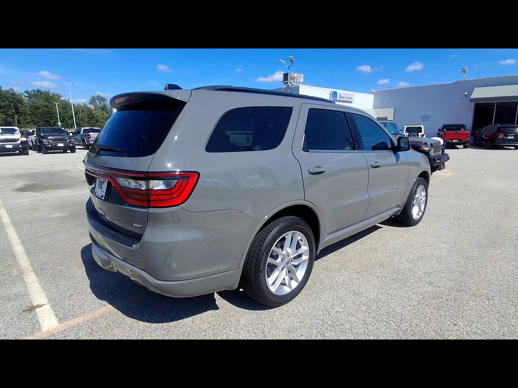 Used 2023 Dodge Durango GT AWD/4WD image 8