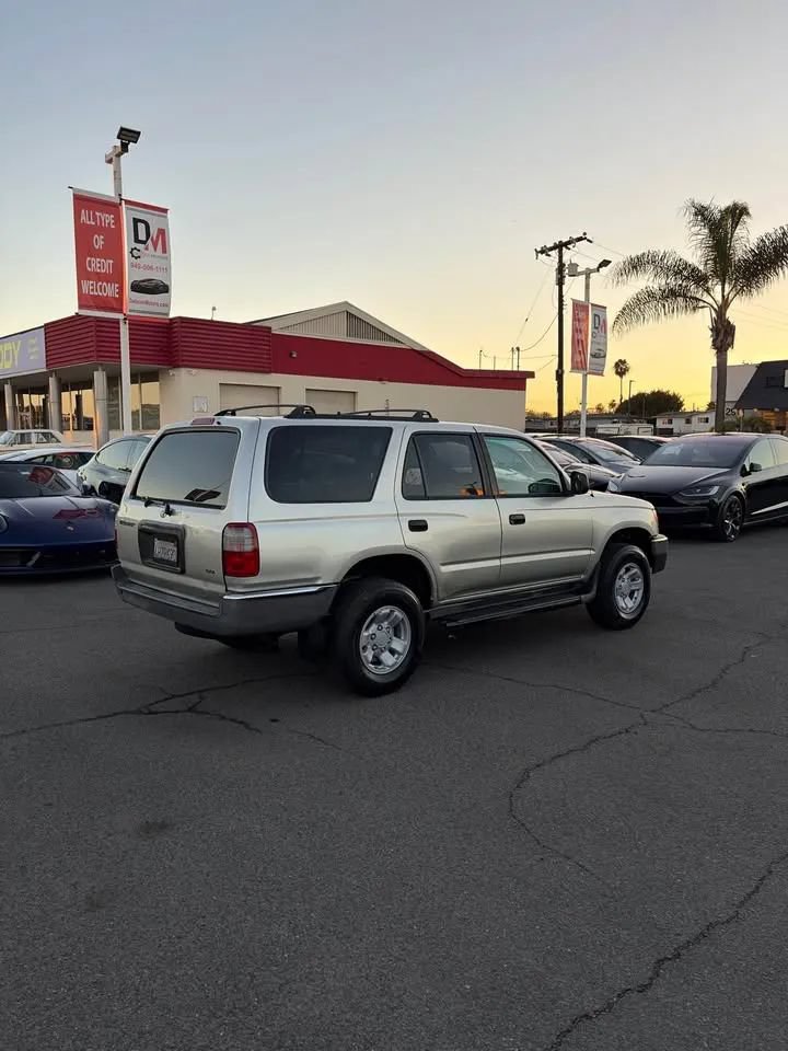 Used 2000 Toyota 4Runner 2WD image 5