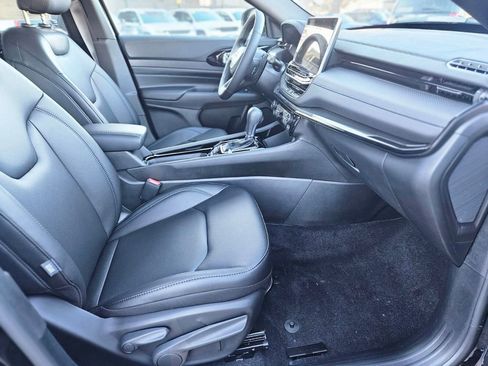 New 2025 Jeep Compass Limited w/ Sun & Sound Group image 9