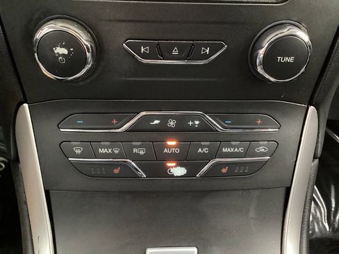 Used 2017 Ford Edge SEL w/ Equipment Group 201A FWD image 35