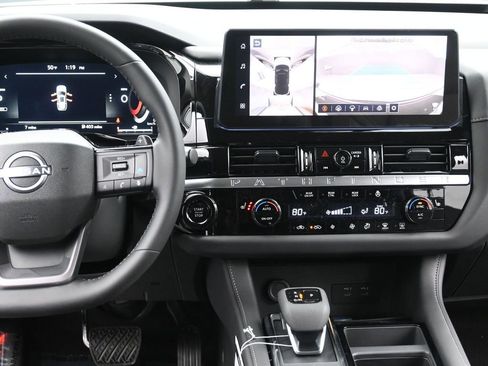 New 2026 Nissan Pathfinder SL AWD/4WD image 15