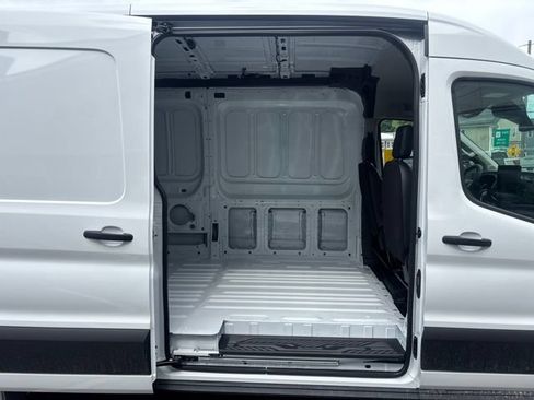 New 2026 Ford Transit 250 148 Medium Roof Extended AWD image 9