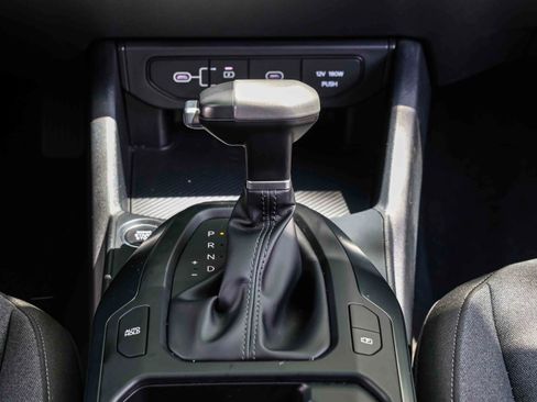 Certified 2025 Kia K4 FWD image 12
