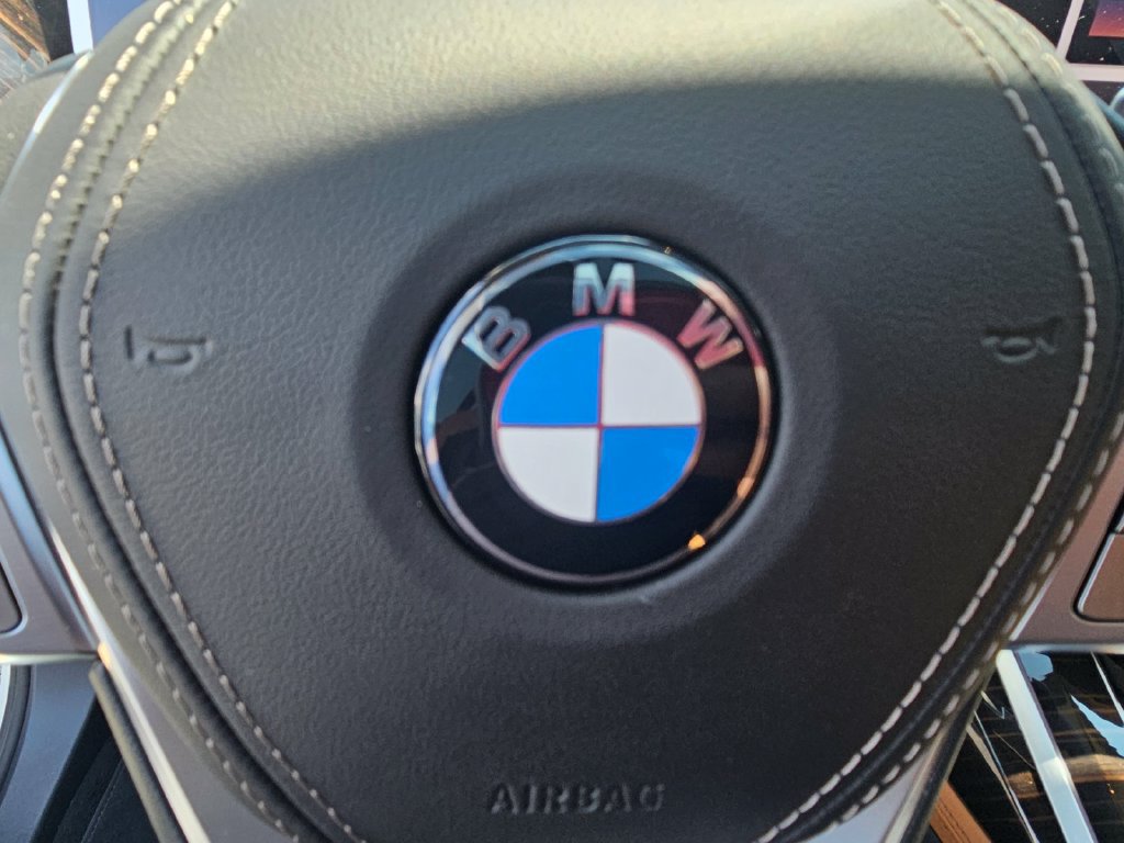 Used 2027 BMW X7 xDrive40i AWD/4WD image 22