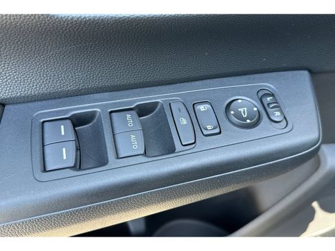 Used 2025 Honda CR-V Sport image 12