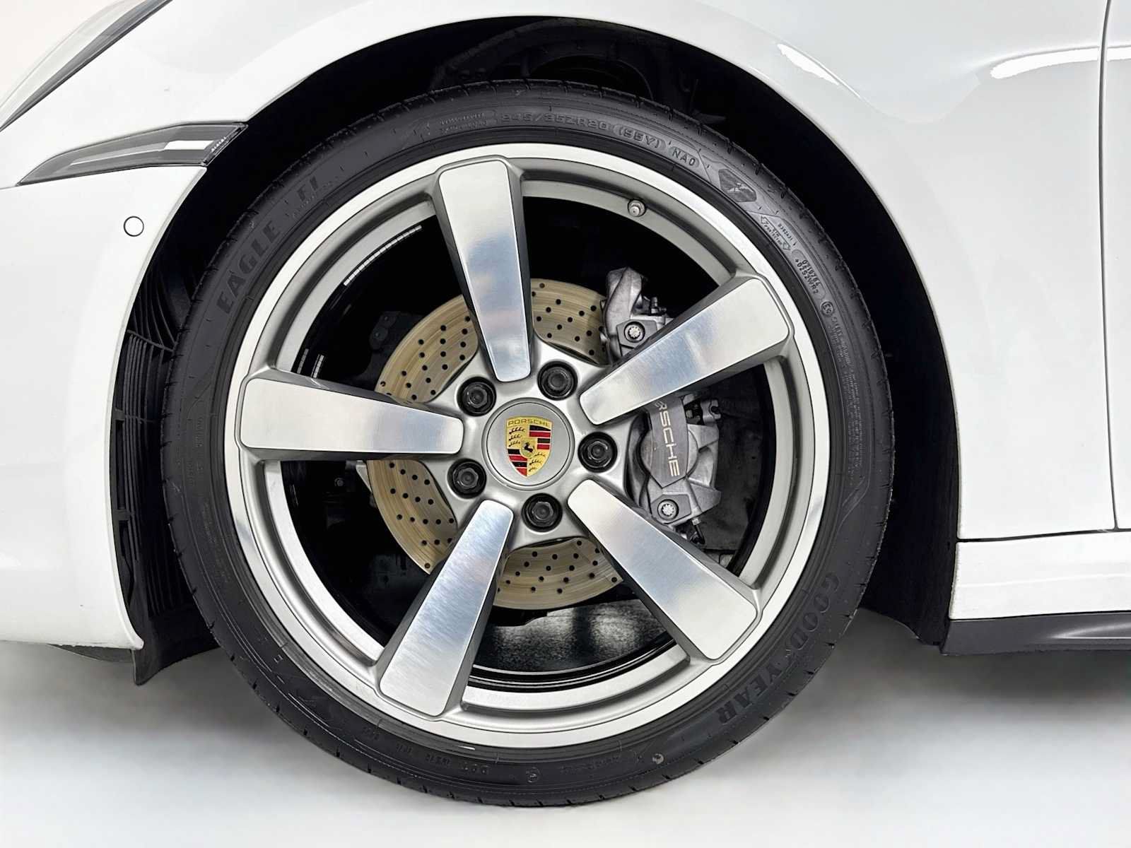 Certified 2022 Porsche 911 Carrera RWD image 30