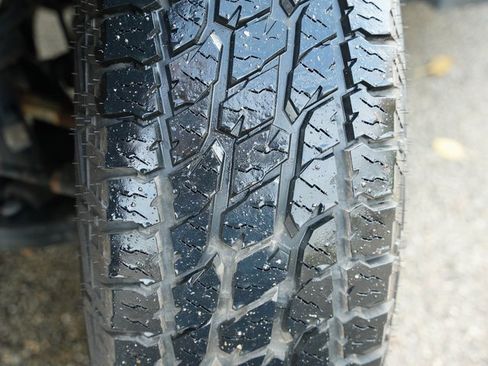 Used 2023 Ford F150 Lariat image 34