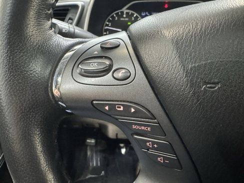 Used 2020 Nissan Murano SL image 16