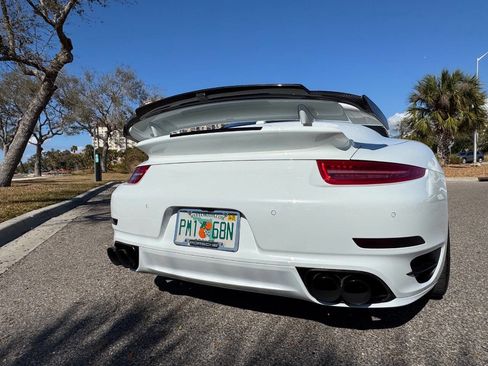 Used 2015 Porsche 911 Turbo S image 21