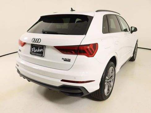 Certified 2025 Audi Q3 2.0T Premium w/ Convenience Package AWD/4WD image 5