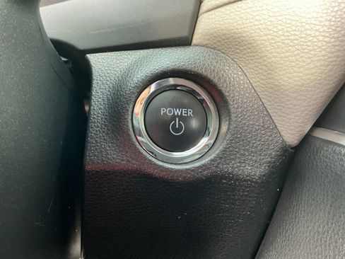 Used 2024 Toyota RAV4 Limited image 30