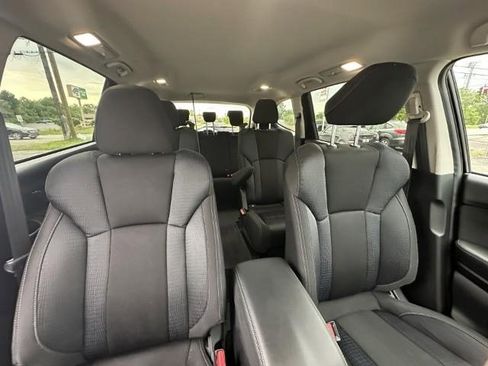 Used 2025 Subaru Ascent Premium AWD/4WD image 7