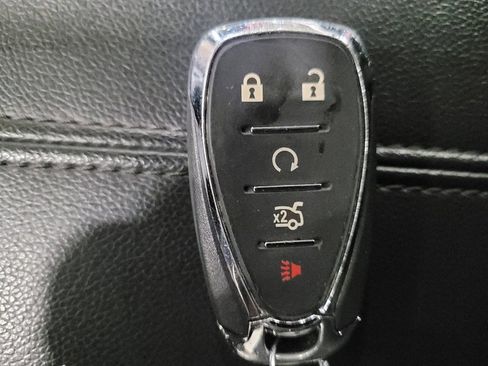 Used 2023 Chevrolet Malibu LT image 32