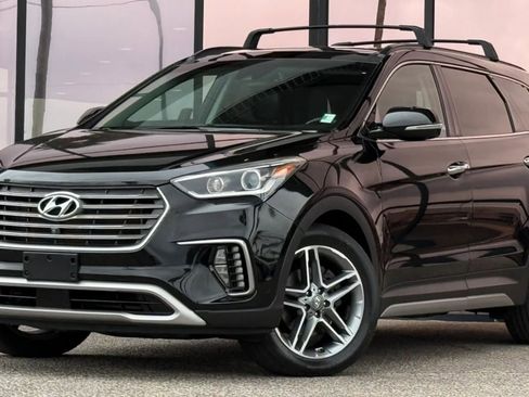 Used 2018 Hyundai Santa Fe Limited FWD image 2