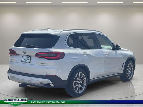Used 2019 BMW X5 xDrive50i w/ Executive Package AWD/4WD image 5