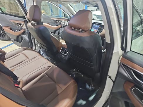 Used 2024 Subaru Outback Touring w/ Tech Package 3 AWD/4WD image 11