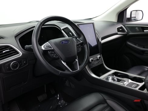Used 2024 Ford Edge SEL AWD/4WD image 12
