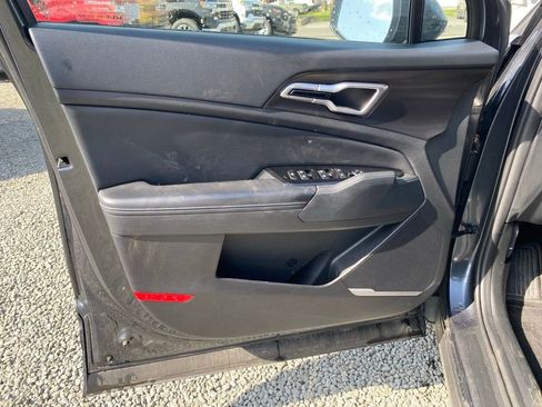 Used 2023 Kia Sportage EX image 8