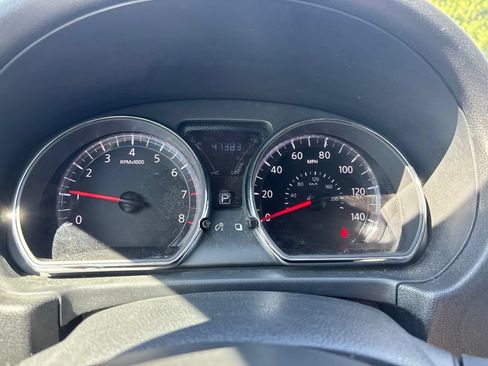 Used 2019 Nissan Versa SV FWD image 21