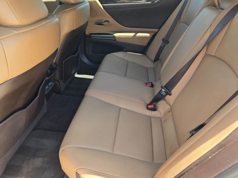 Used 2021 Lexus ES 350 w/ Premium Package FWD image 25
