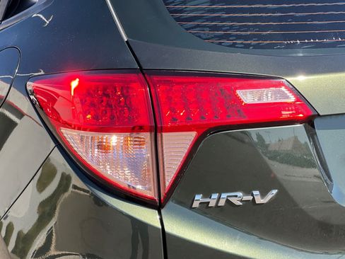 Used 2018 Honda HR-V LX image 30