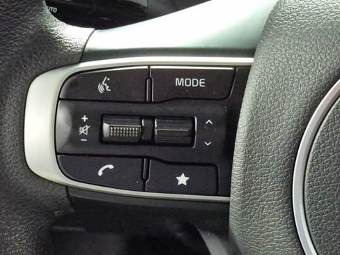 Used 2024 Kia Sportage LX AWD/4WD image 12