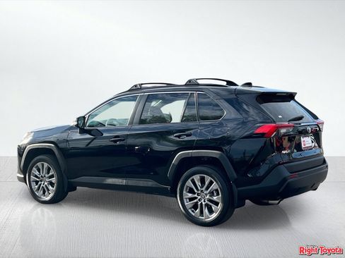 Certified 2023 Toyota RAV4 XLE Premium FWD image 5