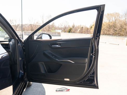 Used 2021 Toyota Avalon XLE w/ Moonroof Package image 37