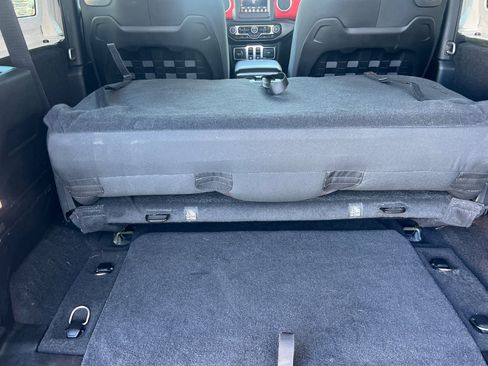 Used 2021 Jeep Wrangler Rubicon w/ Cold Weather Group image 16