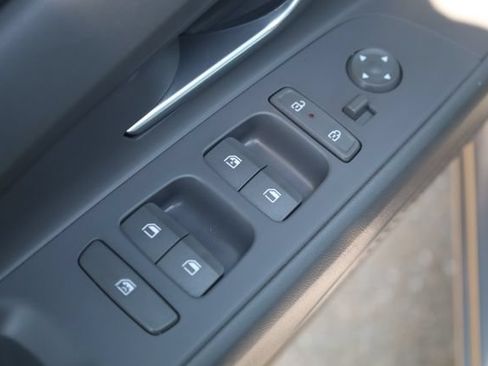 Used 2024 Hyundai Elantra SEL FWD image 14