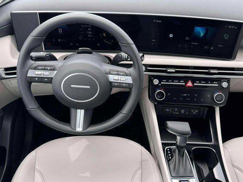 New 2026 Hyundai Tucson SEL image 17