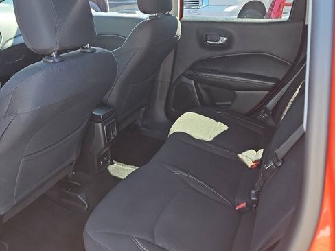 Used 2018 Jeep Compass Sport w/ Tech Group AWD/4WD image 11
