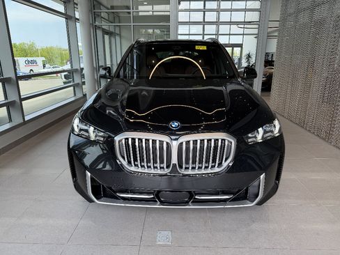New 2026 BMW X5 xDrive50e AWD/4WD image 2