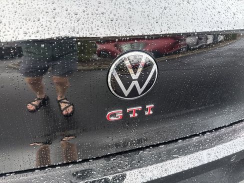 New 2026 Volkswagen GTI SE FWD image 6