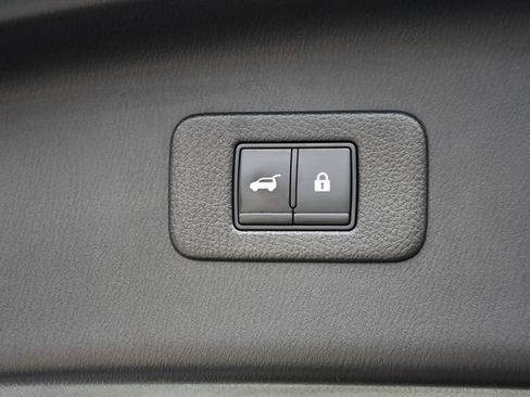 Used 2022 Nissan Armada Platinum AWD/4WD image 26