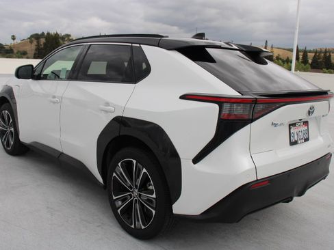 Certified 2023 Toyota bZ4X Limited w/ Weather Package image 5