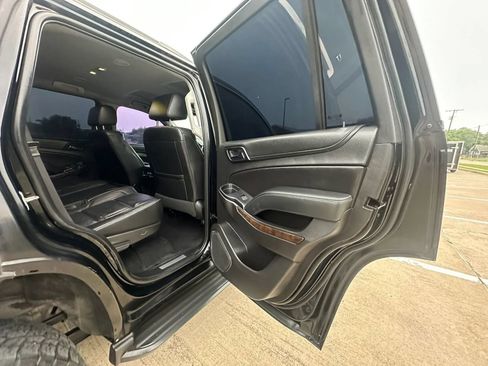 Used 2019 Chevrolet Tahoe LT RWD image 24