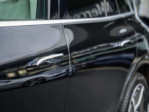 Used 2023 Mercedes-Benz EQS 580 4MATIC SUV image 15