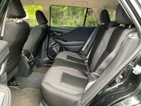 Used 2023 Subaru Outback Premium AWD/4WD image 30