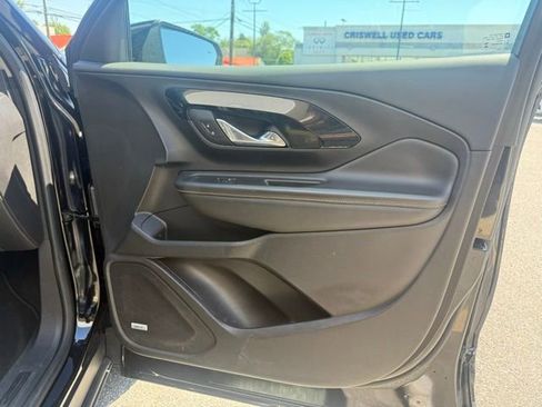 Used 2024 GMC Terrain AT4 w/ Infotainment Package II AWD/4WD image 46