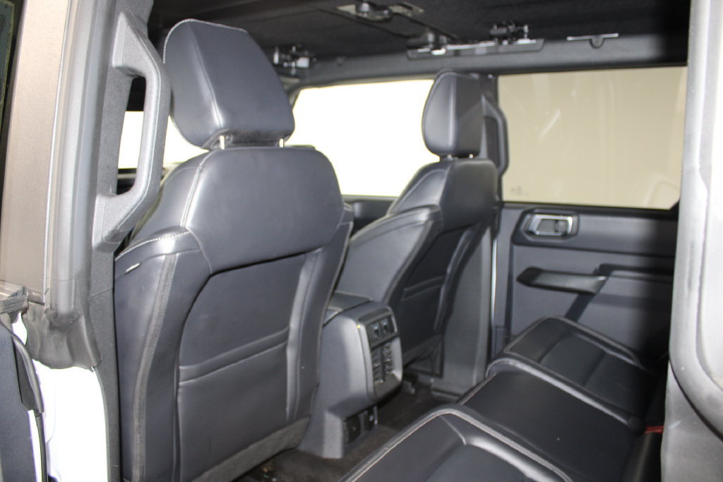 Used 2025 Ford Bronco Outer Banks AWD/4WD image 18